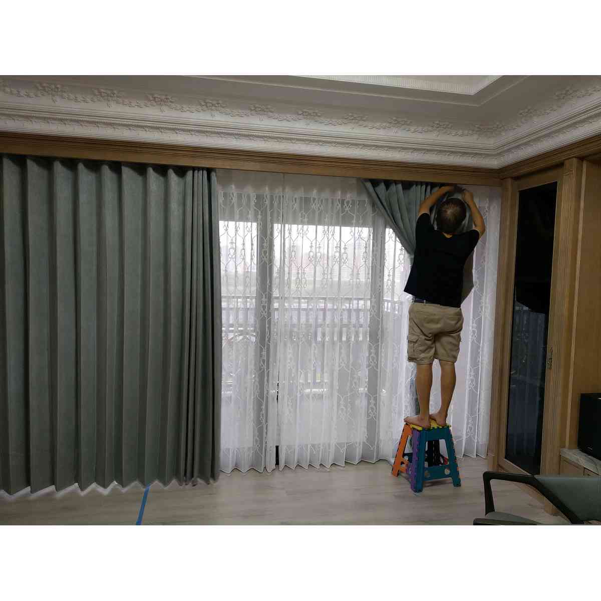 專業窗簾師傅現場施工